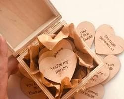 Anniversary & Romantic Gifts